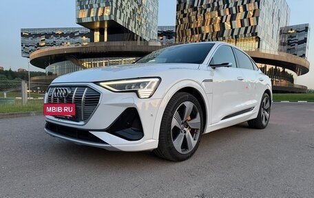 Audi e-tron I, 2020 год, 3 999 999 рублей, 3 фотография
