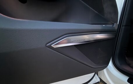 Audi e-tron I, 2020 год, 3 999 999 рублей, 18 фотография