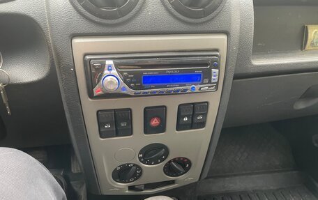 Renault Logan I, 2006 год, 150 000 рублей, 13 фотография