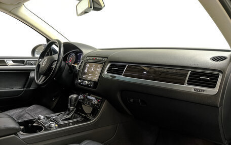 Volkswagen Touareg III, 2015 год, 2 795 000 рублей, 13 фотография