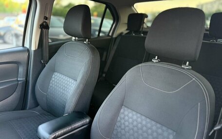 Renault Logan II, 2016 год, 759 000 рублей, 21 фотография