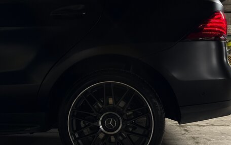 Mercedes-Benz GLE, 2016 год, 4 000 000 рублей, 24 фотография