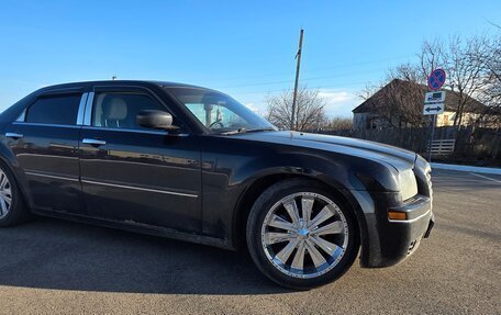 Chrysler 300C II, 2004 год, 1 200 000 рублей, 7 фотография