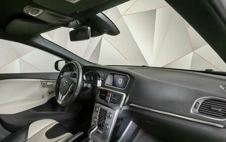 Volvo V40 Cross Country I, 2017 год, 2 161 000 рублей, 13 фотография