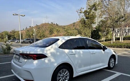 Toyota Corolla, 2023 год, 1 350 000 рублей, 4 фотография