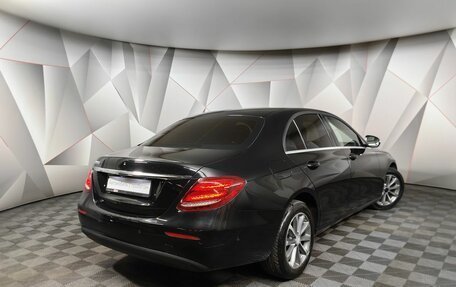 Mercedes-Benz E-Класс, 2020 год, 2 231 000 рублей, 2 фотография