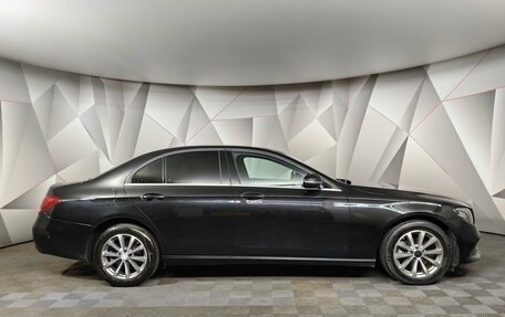 Mercedes-Benz E-Класс, 2020 год, 2 231 000 рублей, 6 фотография