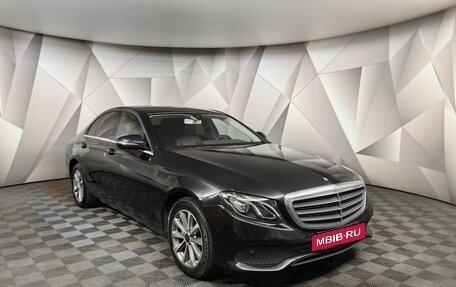 Mercedes-Benz E-Класс, 2020 год, 2 231 000 рублей, 3 фотография