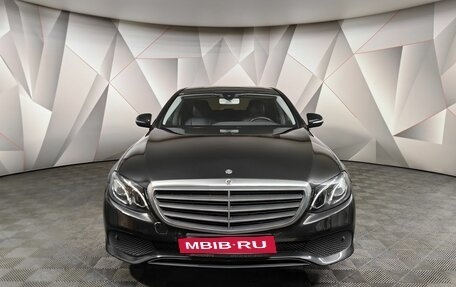 Mercedes-Benz E-Класс, 2020 год, 2 231 000 рублей, 7 фотография