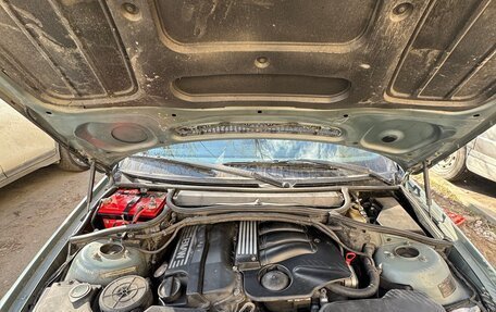 BMW 3 серия, 2004 год, 550 000 рублей, 11 фотография