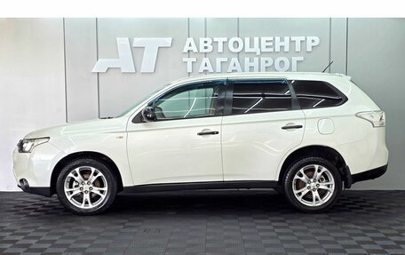 Mitsubishi Outlander III рестайлинг 3, 2014 год, 1 549 000 рублей, 3 фотография
