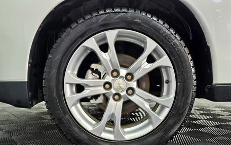 Mitsubishi Outlander III рестайлинг 3, 2014 год, 1 549 000 рублей, 15 фотография