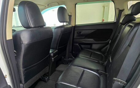 Mitsubishi Outlander III рестайлинг 3, 2014 год, 1 549 000 рублей, 11 фотография