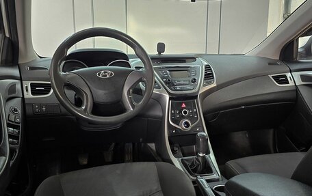 Hyundai Elantra V, 2015 год, 1 299 000 рублей, 15 фотография