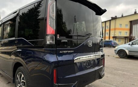 Honda Stepwgn IV, 2021 год, 1 920 000 рублей, 8 фотография