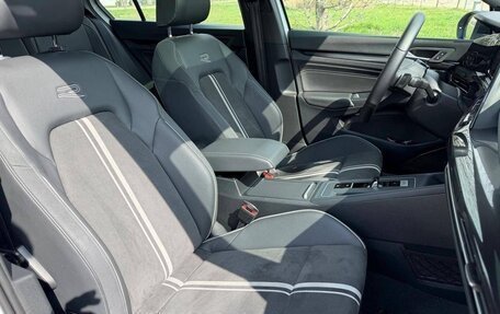 Volkswagen Golf VIII, 2022 год, 1 850 000 рублей, 8 фотография