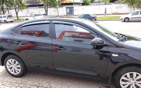 Hyundai Solaris II рестайлинг, 2020 год, 1 520 000 рублей, 4 фотография