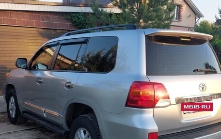 Toyota Land Cruiser 200, 2012 год, 3 800 000 рублей, 17 фотография