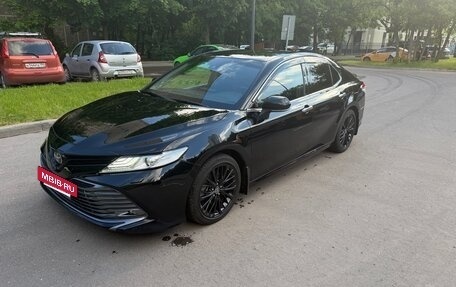 Toyota Camry, 2018 год, 2 850 000 рублей, 6 фотография