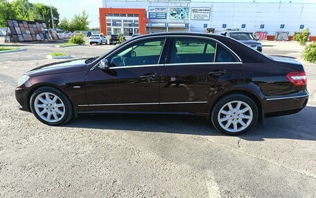Mercedes-Benz E-Класс, 2009 год, 1 300 000 рублей, 4 фотография