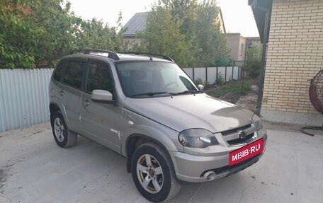 Chevrolet Niva I рестайлинг, 2017 год, 630 000 рублей, 9 фотография