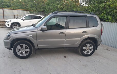 Chevrolet Niva I рестайлинг, 2017 год, 630 000 рублей, 10 фотография