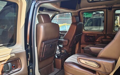 Chevrolet Express II, 2013 год, 3 010 000 рублей, 14 фотография