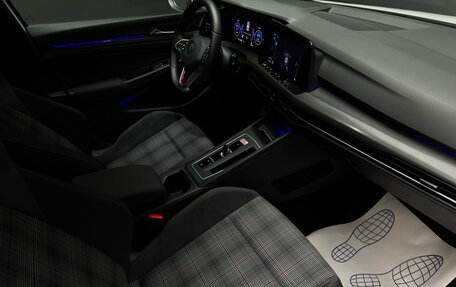 Volkswagen Golf GTI, 2022 год, 4 800 000 рублей, 11 фотография