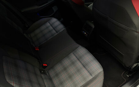 Volkswagen Golf GTI, 2022 год, 4 800 000 рублей, 23 фотография