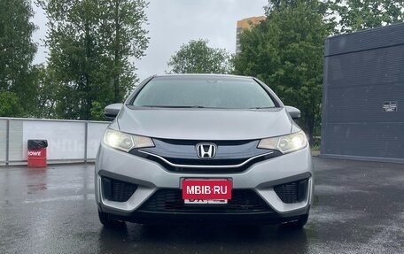 Honda Fit III, 2015 год, 880 000 рублей, 2 фотография