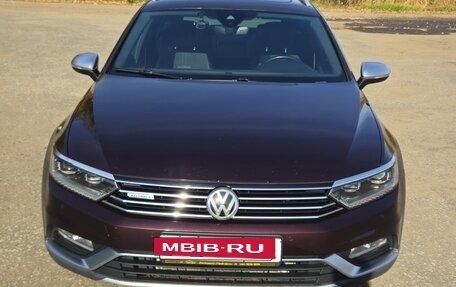 Volkswagen Passat B8 рестайлинг, 2018 год, 2 400 000 рублей, 9 фотография
