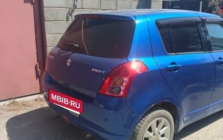 Suzuki Swift III, 2010 год, 850 000 рублей, 3 фотография