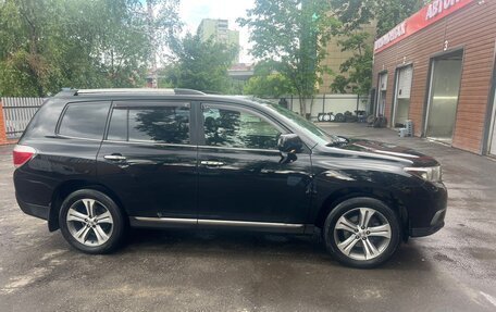 Toyota Highlander III, 2011 год, 1 750 000 рублей, 3 фотография