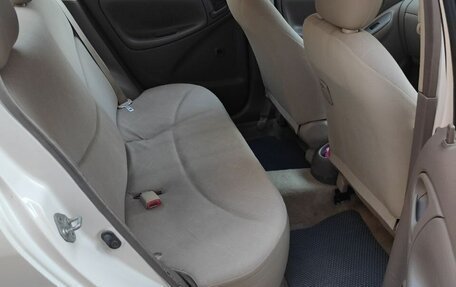 Toyota Platz, 2003 год, 390 000 рублей, 7 фотография