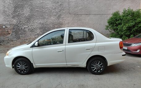 Toyota Platz, 2003 год, 390 000 рублей, 3 фотография