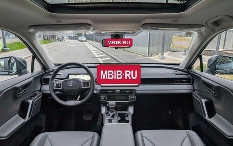Toyota RAV4, 2026 год, 3 760 000 рублей, 8 фотография