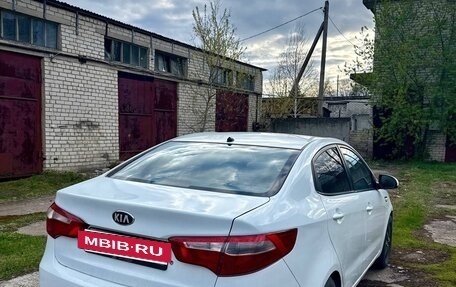 KIA Rio III рестайлинг, 2013 год, 550 000 рублей, 3 фотография
