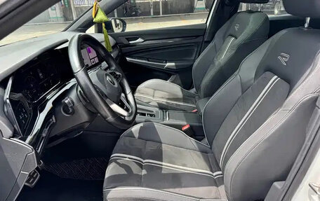 Volkswagen Golf VIII, 2023 год, 2 099 999 рублей, 7 фотография