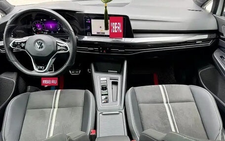 Volkswagen Golf VIII, 2023 год, 2 099 999 рублей, 9 фотография