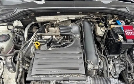 Volkswagen Golf VIII, 2023 год, 2 099 999 рублей, 18 фотография
