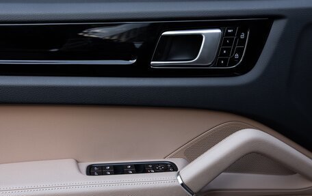 Porsche Cayenne III, 2019 год, 8 990 000 рублей, 7 фотография