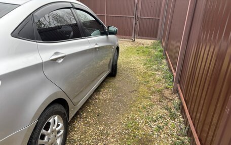 Hyundai Solaris II рестайлинг, 2014 год, 850 000 рублей, 10 фотография
