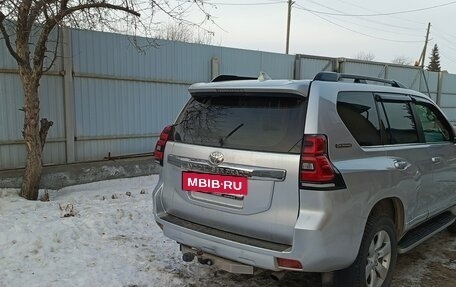 Toyota Land Cruiser Prado 150 рестайлинг 2, 2014 год, 3 300 000 рублей, 9 фотография