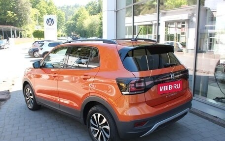 Volkswagen T-Cross I, 2022 год, 2 235 000 рублей, 5 фотография