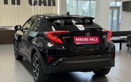 Toyota C-HR I рестайлинг, 2017 год, 2 050 000 рублей, 3 фотография