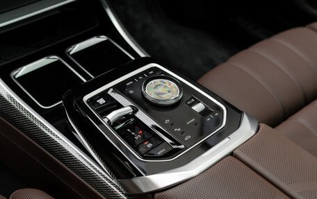 BMW 7 серия, 2025 год, 18 100 000 рублей, 19 фотография