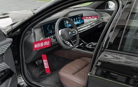 BMW 7 серия, 2025 год, 18 100 000 рублей, 15 фотография