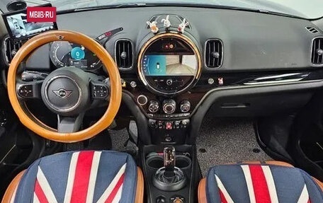 MINI Countryman II (F60), 2022 год, 2 120 000 рублей, 10 фотография
