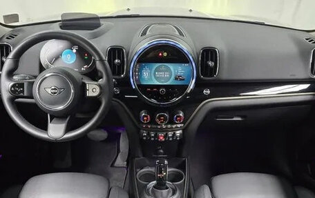 MINI Countryman II (F60), 2022 год, 2 080 000 рублей, 10 фотография