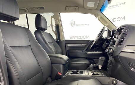 Mitsubishi Pajero IV, 2014 год, 2 800 000 рублей, 9 фотография